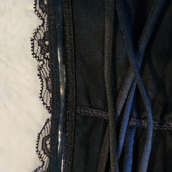 Hollister bandaeu, black and size large - Picture 4 of 5